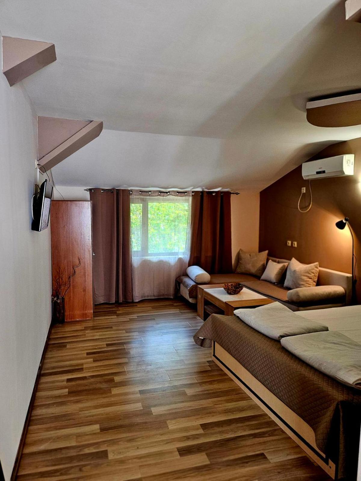 Orehite-Family Hotel ,Food & Pool Bozhichen Exterior foto